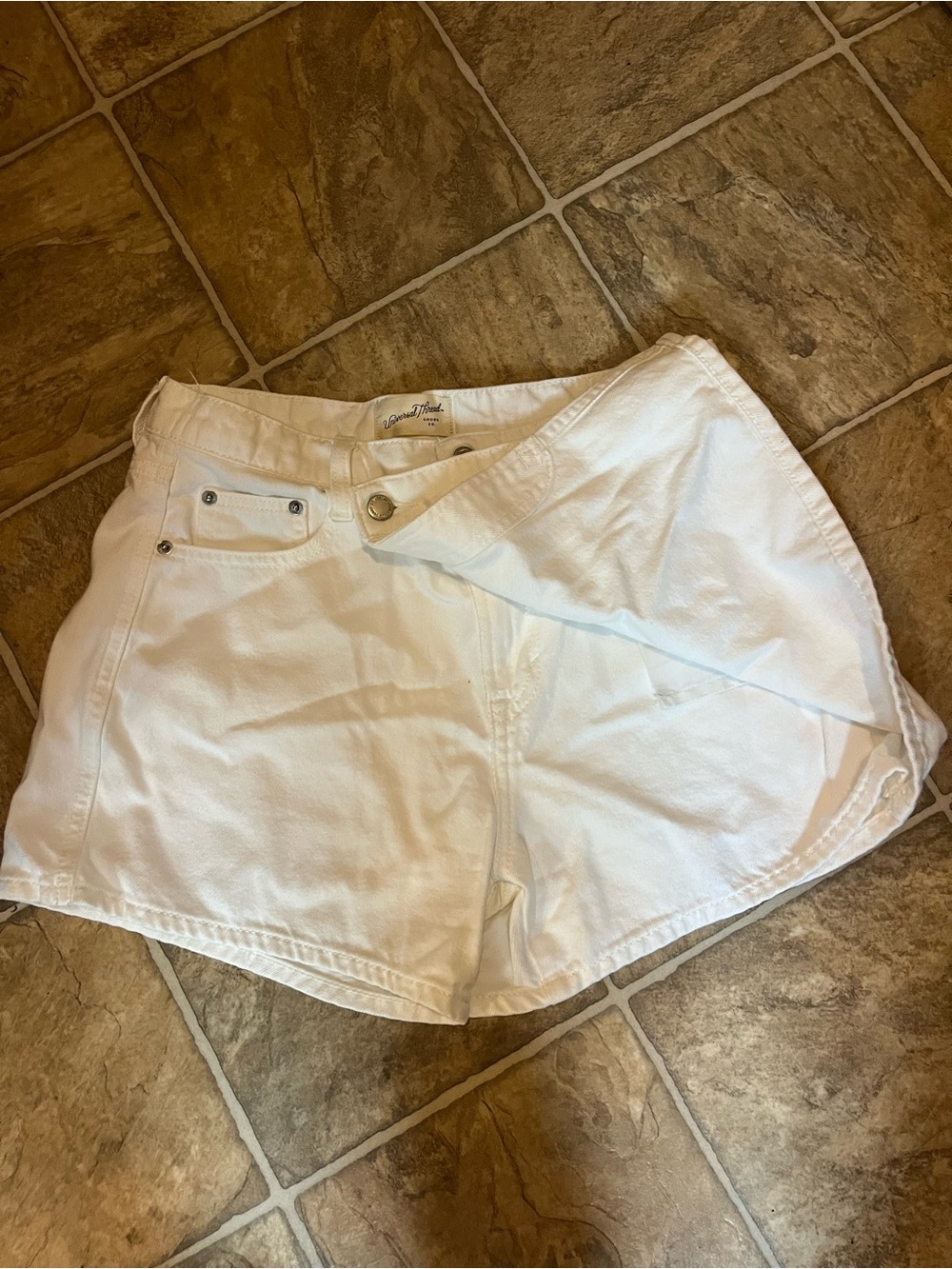 Universal Thread Skort - Picture 2 of 4